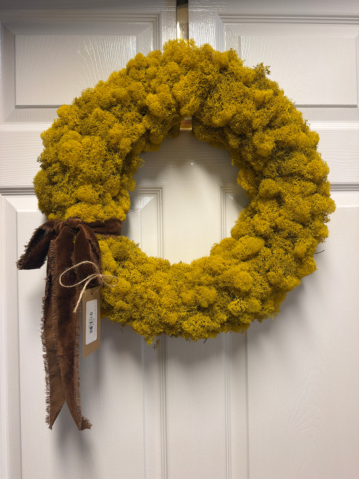 16" Reindeer Moss Yellow Wreath
